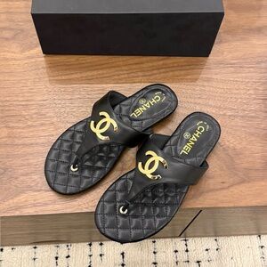 CHANEL Sandals